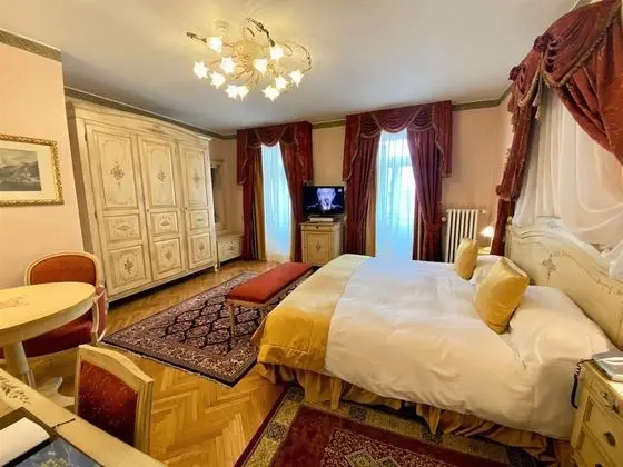 Junior Süit, Dağ Manzaralı (Executive CG)