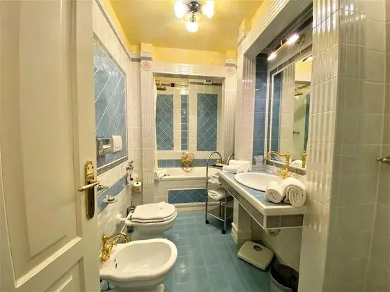 Junior Süit, Dağ Manzaralı (Executive CG)