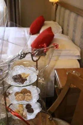 Standard Tek Büyük veya İki Ayrı Yataklı Oda, Balkon, Dağ Manzaralı