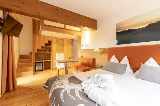 Family Oda, Bağlantılı Odalar