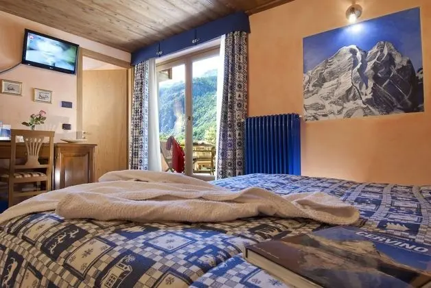 Tek Büyük veya İki Ayrı Yataklı Oda, Balkon, Manzaralı