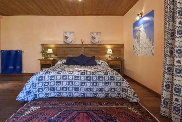 Tek Büyük veya İki Ayrı Yataklı Oda, Balkon, Manzaralı