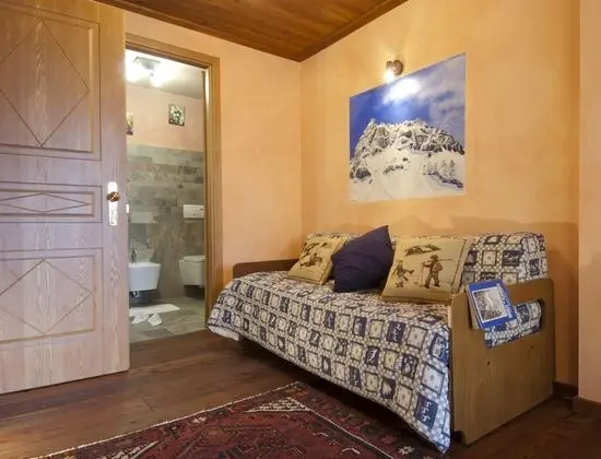 Üç Kişilik Oda, Balkon, Manzaralı