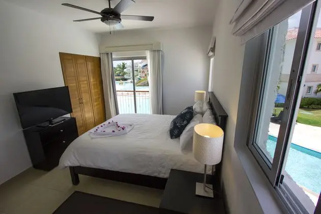 Suit Queen Bed Two Bedrooms