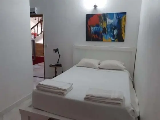 Standard Tek Büyük Yataklı Oda