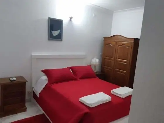 Standard Tek Büyük Yataklı Oda