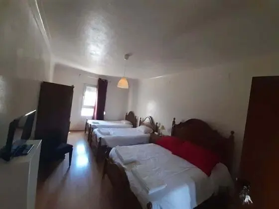 Üç Kişilik Oda
