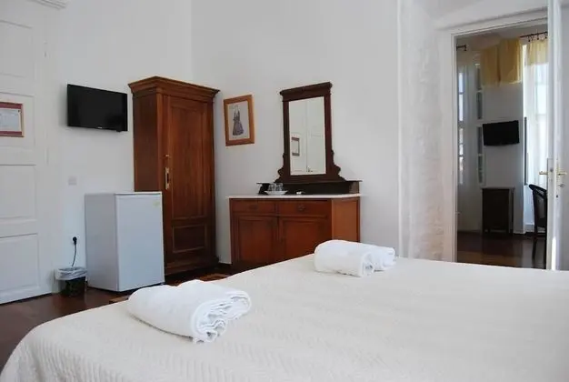 Üç Kişilik Oda, Bahçe Manzaralı