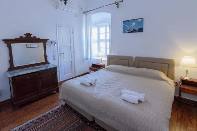 Üç Kişilik Oda, Bahçe Manzaralı