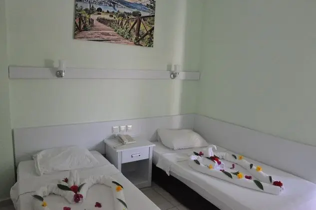 Standard Üç Kişilik Oda