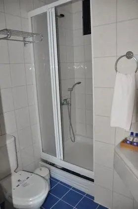 Standard Üç Kişilik Oda