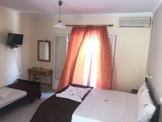 Classic Studio (2 Adults)