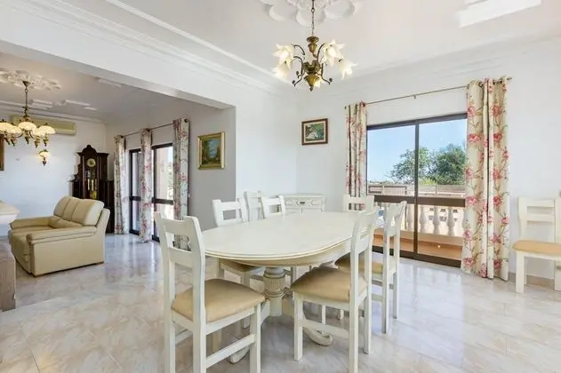 Villa, Sigara İçilebilir