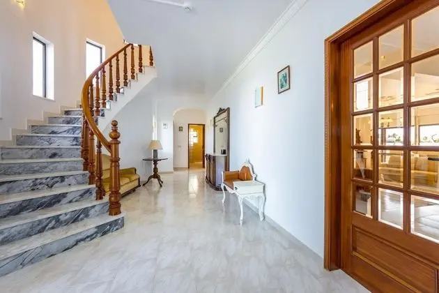 Villa, Sigara İçilebilir