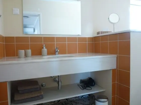 Apart Daire, 2 Büyük (Queen) Boy Yatak, Sigara İçilmez, Bahçe Manzaralı