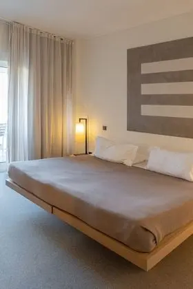 Tek Büyük veya İki Ayrı Yataklı Oda