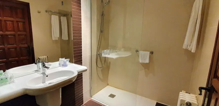 Basic İki Ayrı Yataklı Oda