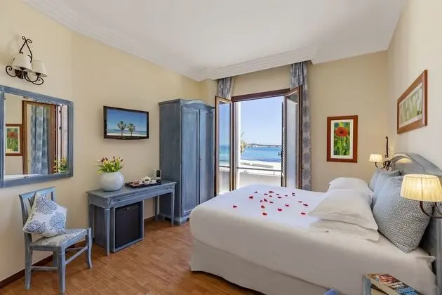 Superior Tek Büyük Yataklı Oda, Plaj Manzaralı