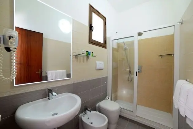 Tek Büyük Yataklı Oda, Ek Bina (Depandance 100m from sea)