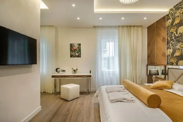 Flamingo Lounge Room