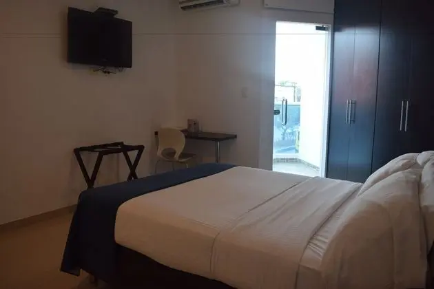 Standard Tek Büyük Yataklı Oda