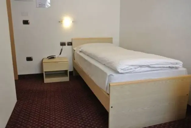 Tek Kişilik Oda