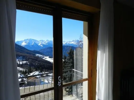 Basic Tek Büyük Yataklı Oda