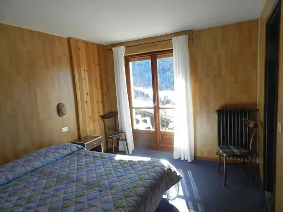 Basic Üç Kişilik Oda, Birden Çok Yatak