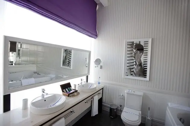 Design Tek Büyük Yataklı Oda