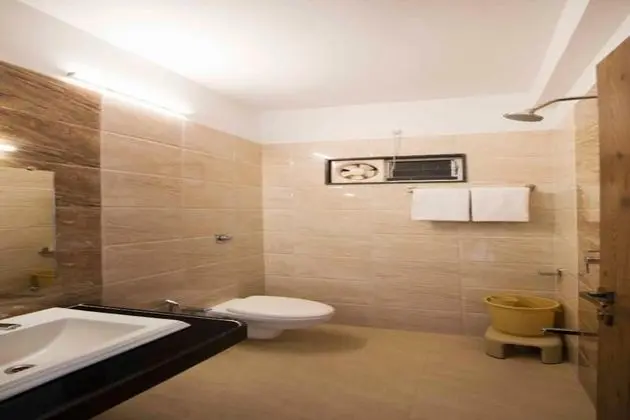 Deluxe Tek Büyük Yataklı Oda, Balkon