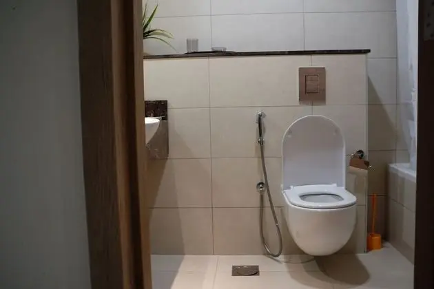 401 Fully Furnished Apartment
