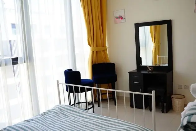 402 Fully Furnished Apartment