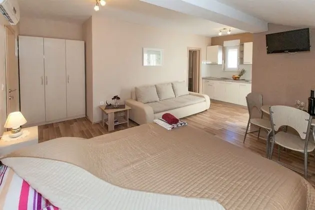 Stüdyo (Mire - SA5(2))