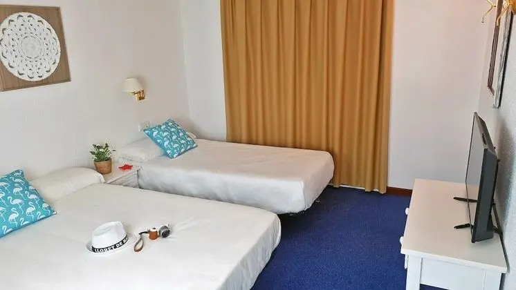 Üç Kişilik Oda, Balkon