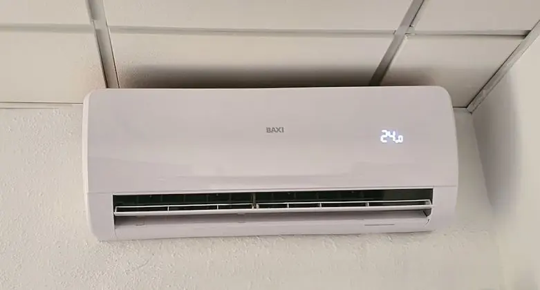 Üç Kişilik Oda, Balkon