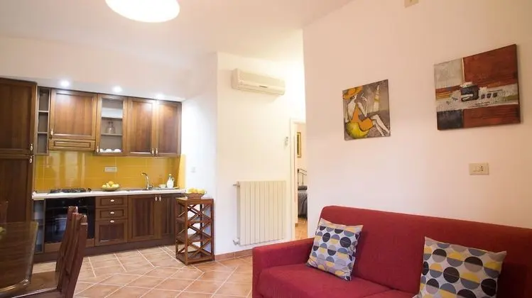 Classic Apart Daire, 2 Yatak Odası, Mutfak, Bahçe Manzaralı