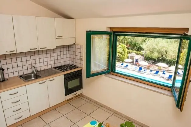 Classic Apart Daire, 2 Yatak Odası, Mutfak, Bahçe Manzaralı