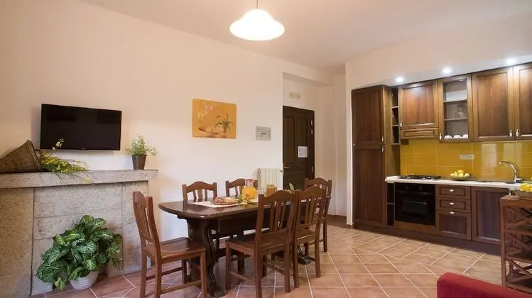 Classic Apart Daire, 2 Yatak Odası, Mutfak, Bahçe Manzaralı