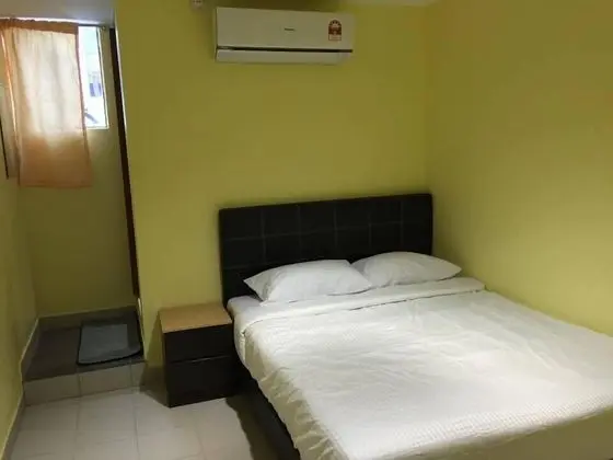 Tek Büyük Yataklı Oda (with Window)