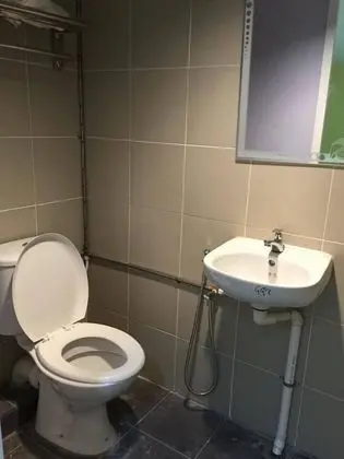 Tek Büyük Yataklı Oda (with Window)