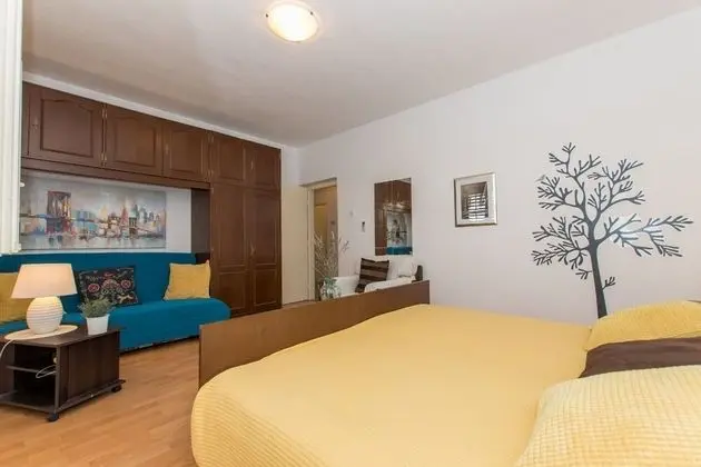 Apart Daire (Miri - with terrace - A1(4))