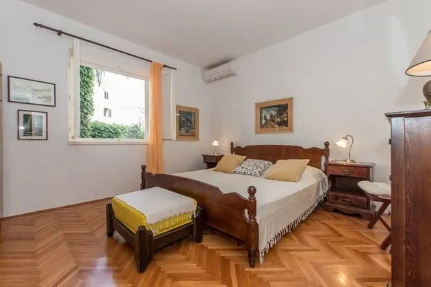 Apart Daire (Miri - with terrace - A1(4))