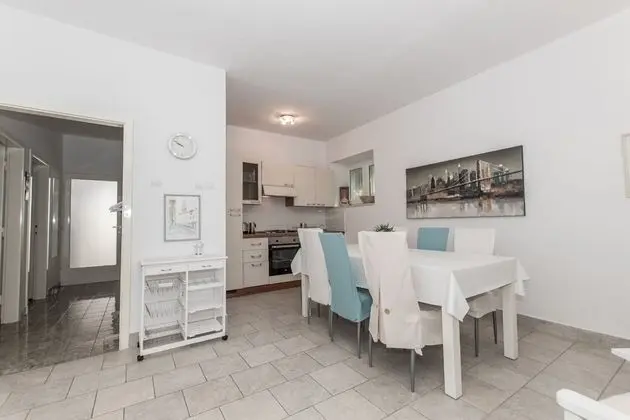 Apart Daire (Miri - with terrace - A1(4))