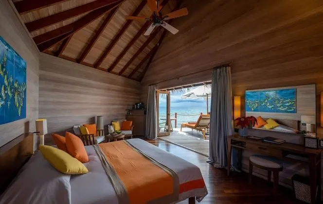 Villa, Deniz Üstü