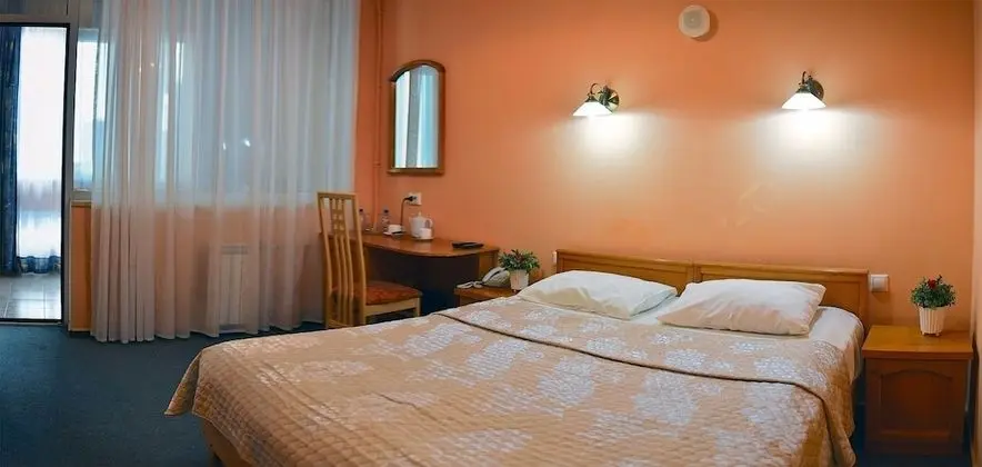 Standard Tek Büyük veya İki Ayrı Yataklı Oda, Balkon