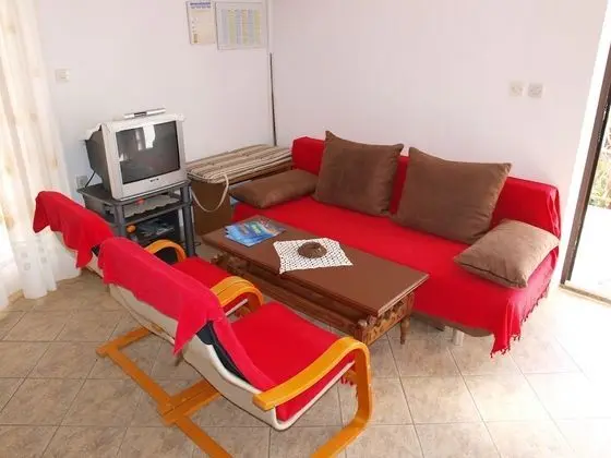 Apart Daire (Mirja - 100m from the beach & parking)