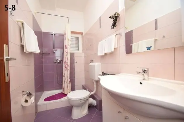 Apart Daire (Mirja - 130 m from sea - A1(8+1))