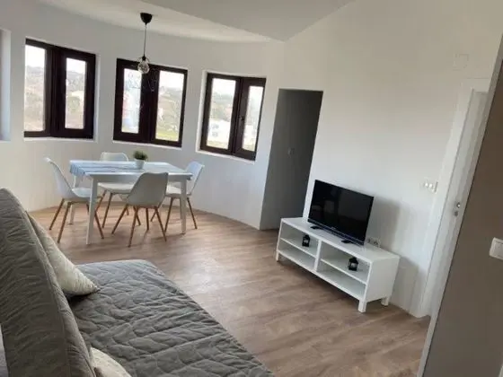 Apart Daire (Mirja - 50 m from beach - A4(2+2))