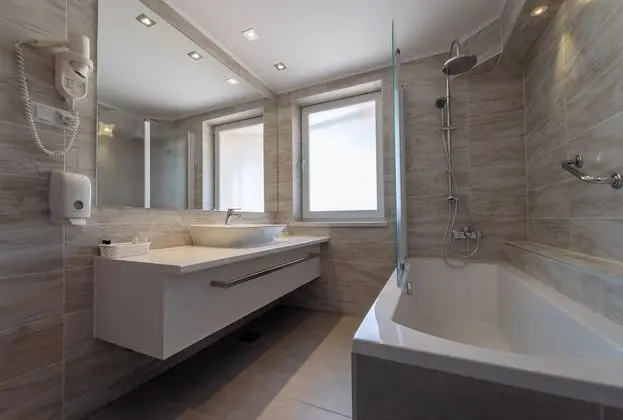 Comfort Süit, Birden Çok Yatak, Balkon