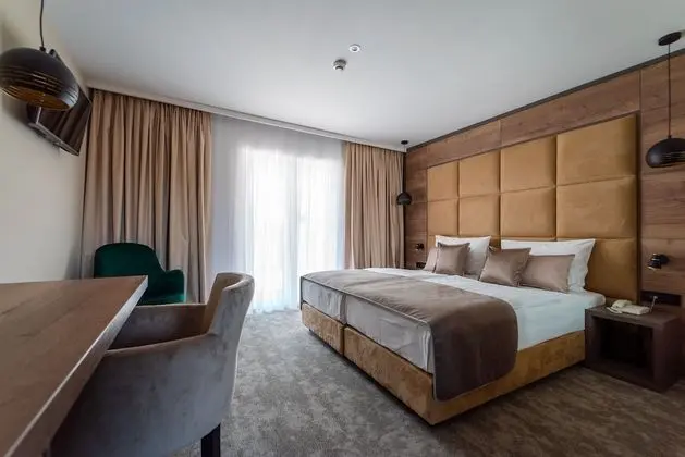 Deluxe Tek Büyük veya İki Ayrı Yataklı Oda, Balkon, Vadi Manzaralı